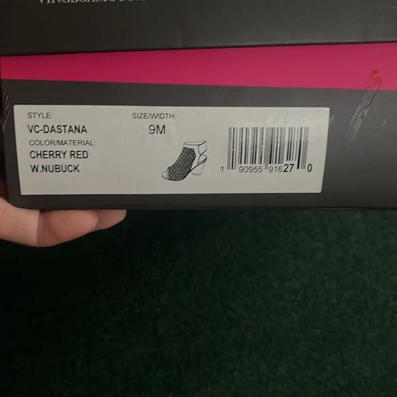 Vince Camuto Women’s Sz 9M shoes heeled boots suede red comfort style - Picture 11 of 11